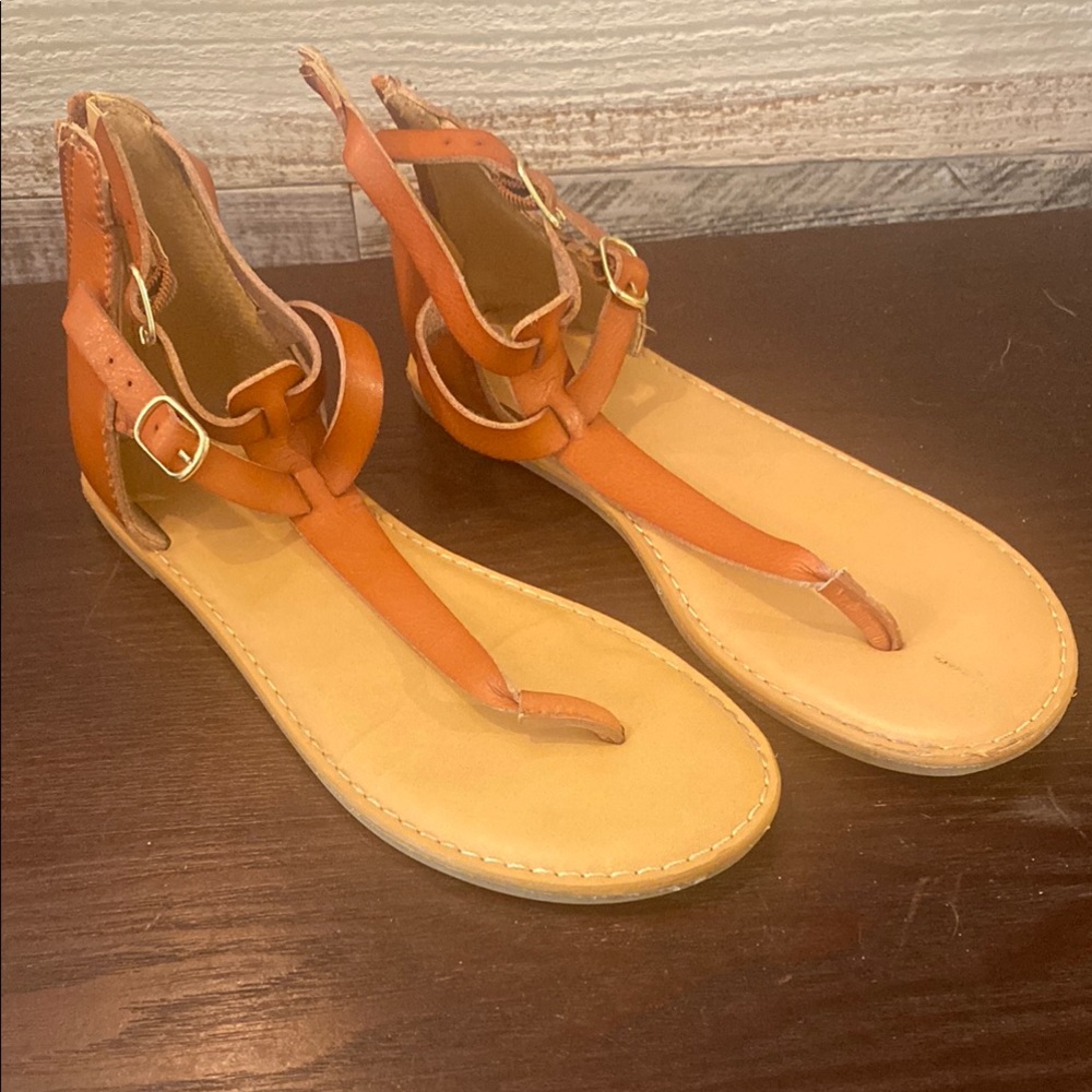 Girls size 4 Tan Sandals with Adjustable Ankle Straps